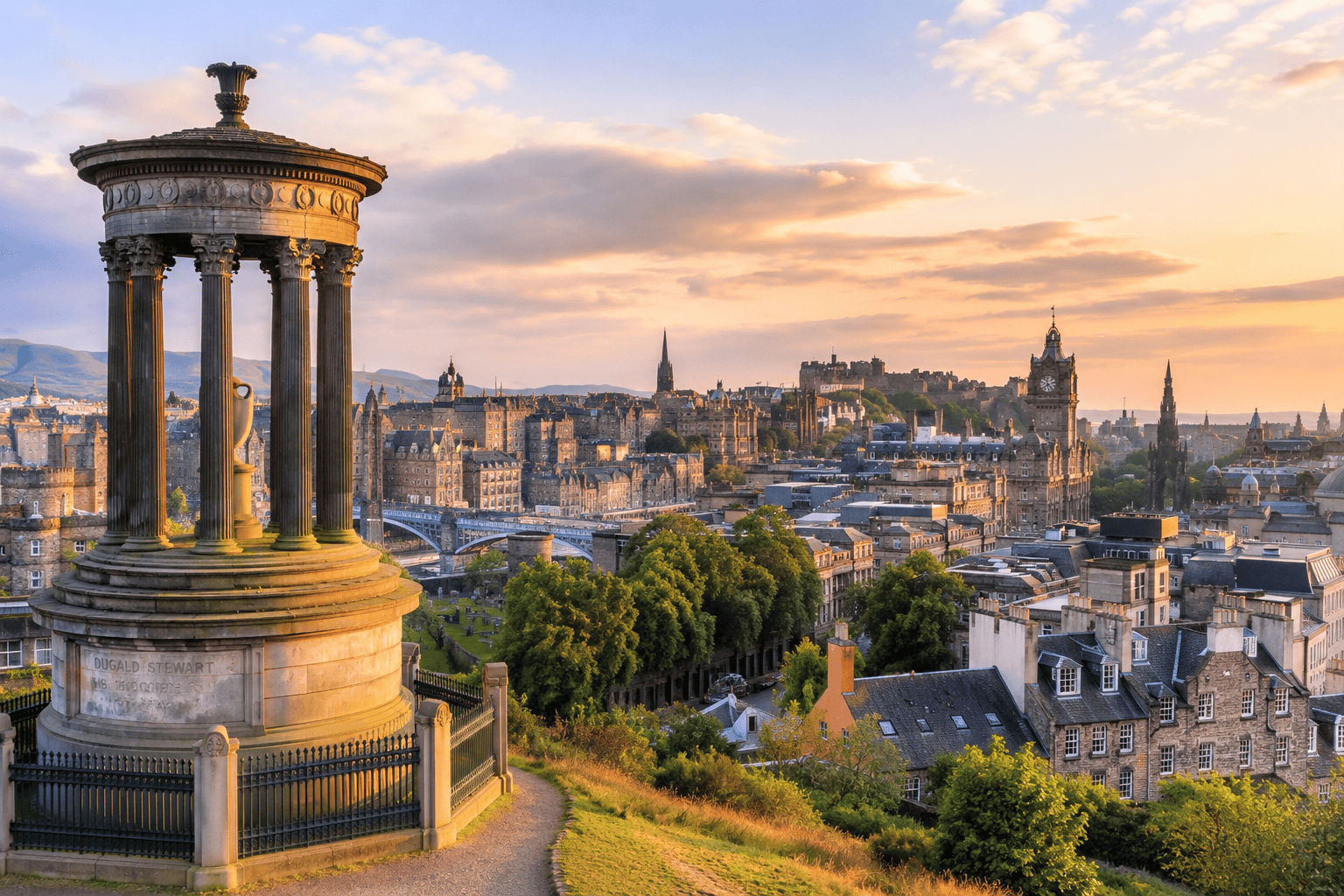 10 Cool Places to Visit in Edinburgh for an Unforgettable Scotland Trip 10 Cool Places to Visit in Edinburgh for an Unforgettable Scotland Trip